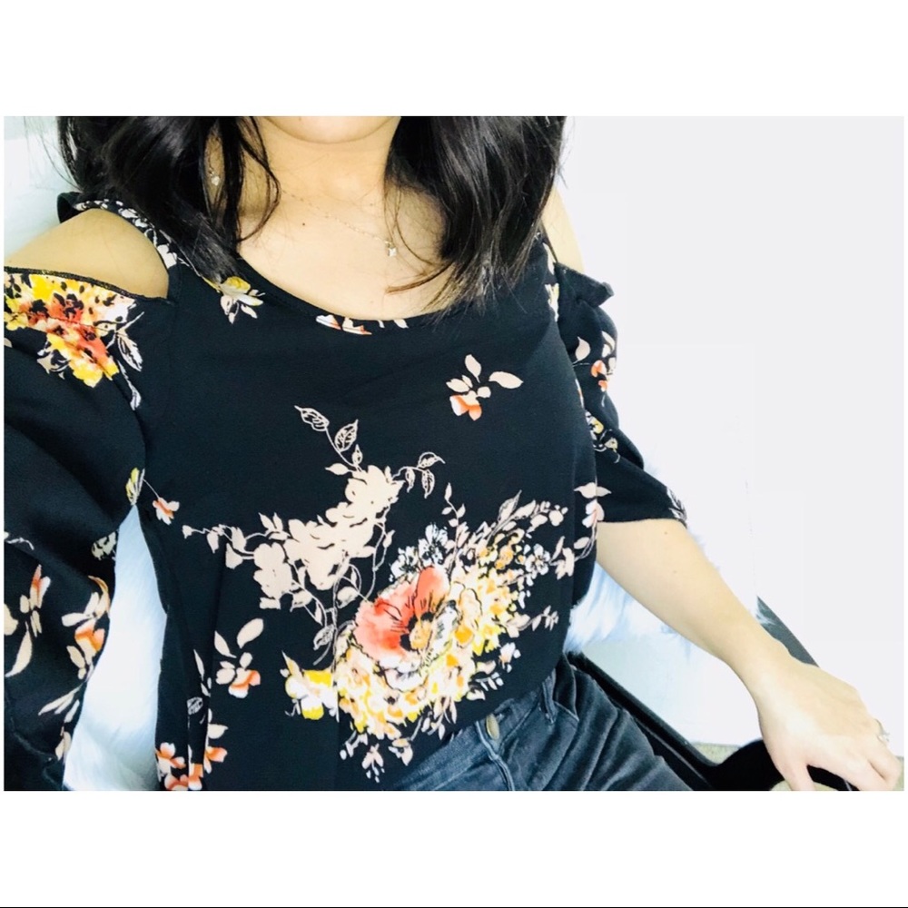 🔻LAST (S) Peach Echo Blouse - Picture 4 of 5